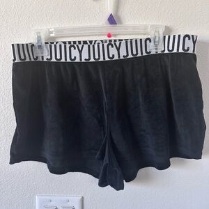 Juicy Couture Black Women's Shorts size XL EUC